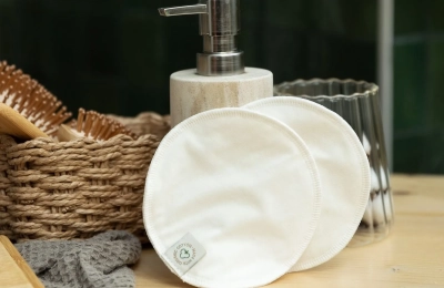 Coussinets d'allaitement lavables ou jetables : le guide