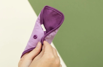 Serviette hygiénique lavable : tout ce qu'il faut savoir avant de se lancer