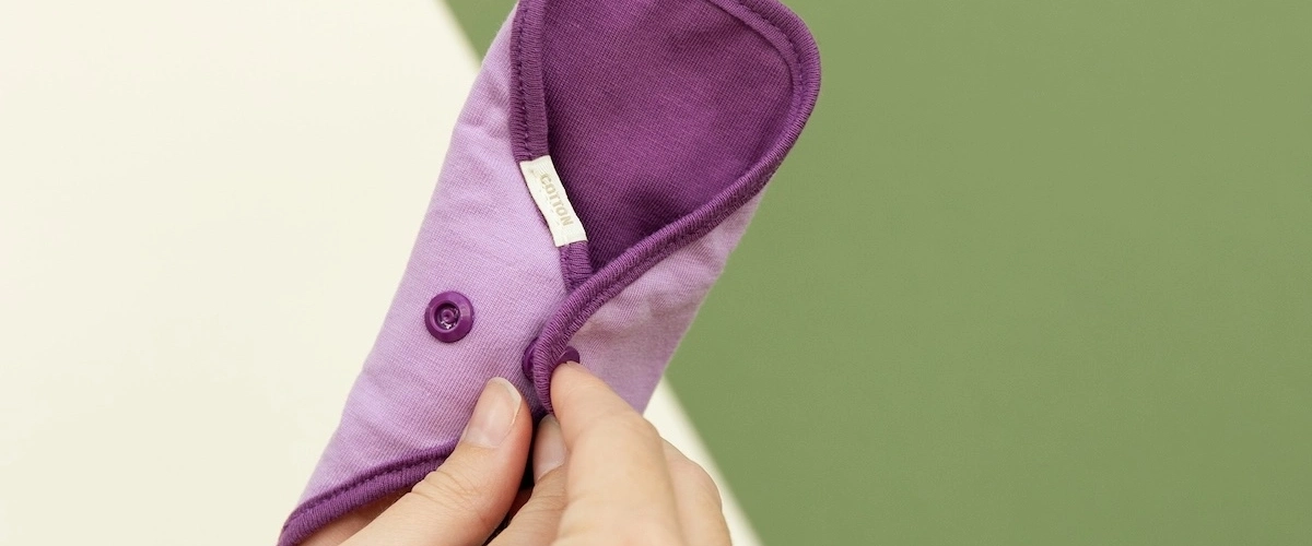 Serviette hygiénique lavable : tout ce qu'il faut savoir avant de se lancer